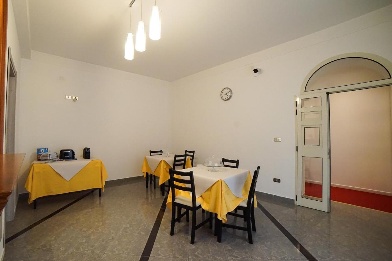 Central Home B&B Cosenza Eksteriør bilde